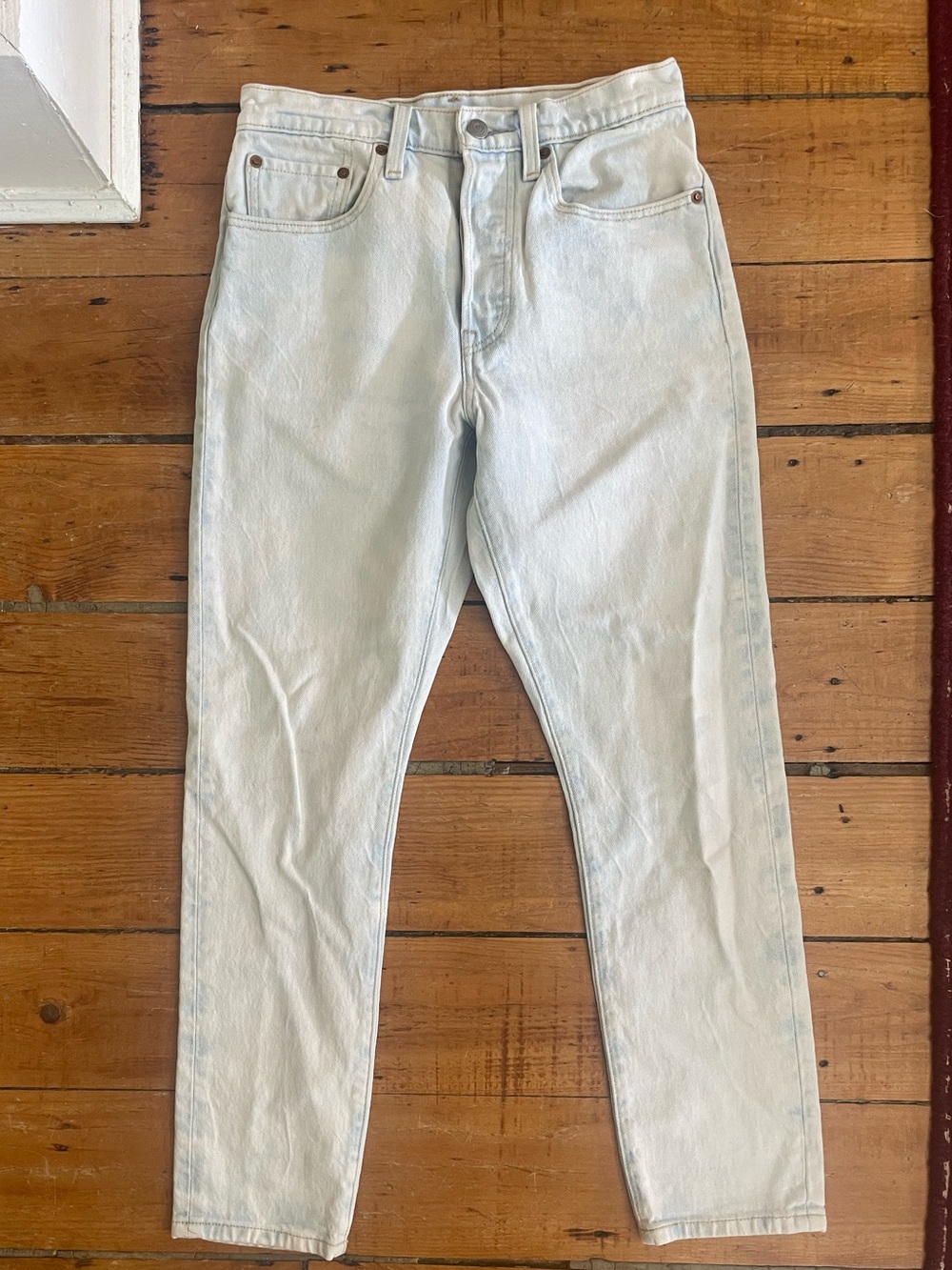 Levi's Light Wash Cropped High-Rise Women's Jeans
